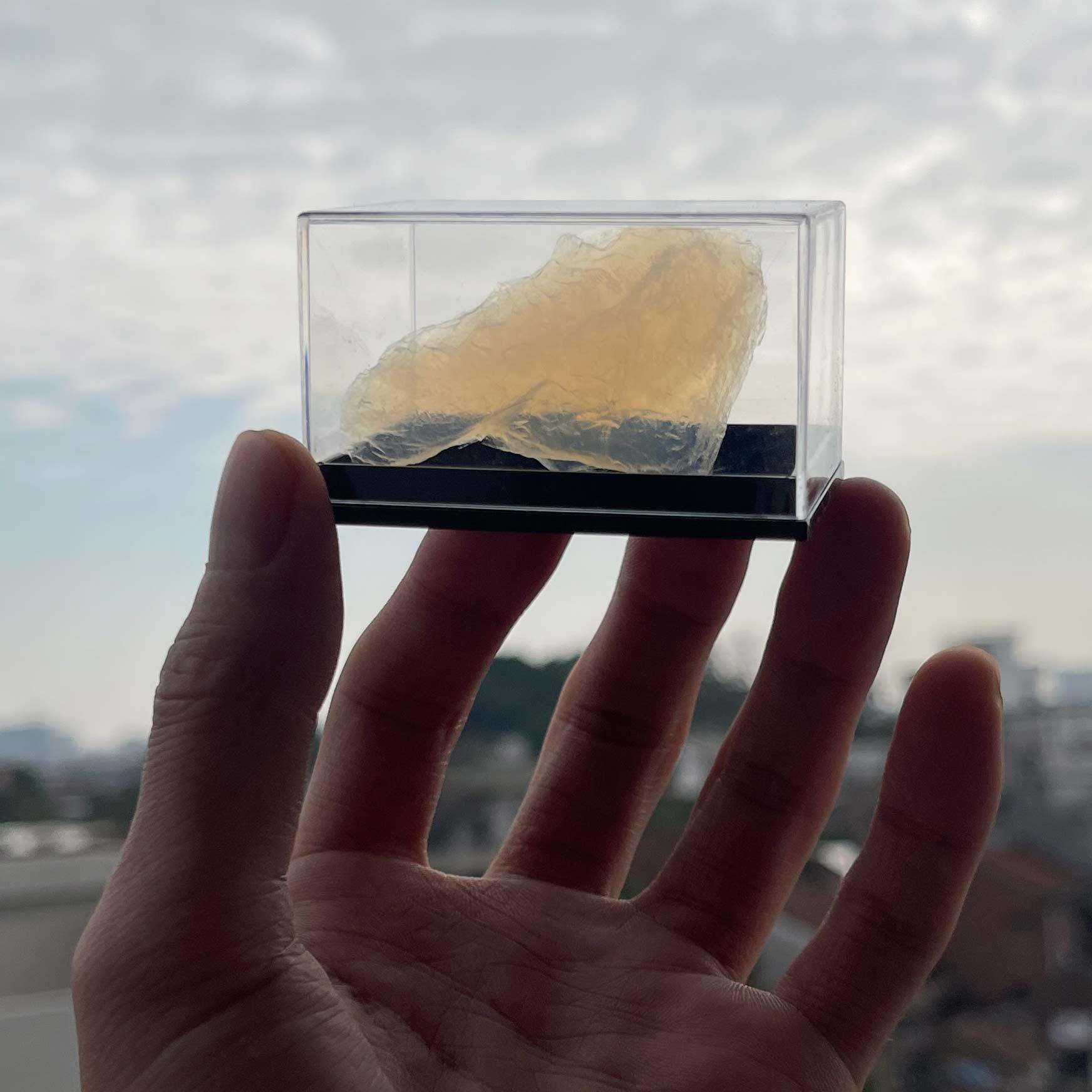 Aerogel - The Lightest Solid on Earth "Frozen Smoke" (Chunks, High Purity, Silica-Based)